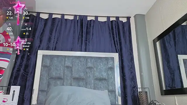 Snapshot of Effie_cooper chatting on September 2025 08:09:02 PM Effie cooper online show from September 2025 08:09:02 PM