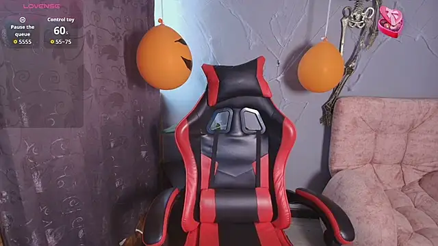 Snapshot of SophiTay chatting on October 2025 05:57:02 PM SophiTay online show from October 2025 05:57:02 PM