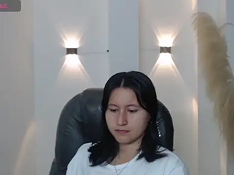 Snapshot of xoxo_kiitty chatting on December 2025 12:03:02 PM xoxo kiitty online show from December 2025 12:03:02 PM