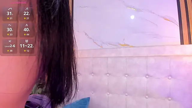 Snapshot of Madyson18 chatting on June 2026 11:44:02 AM Madyson18 online show from June 2026 11:44:02 AM