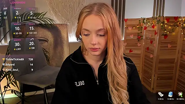 Snapshot of may_shy_ chatting on February 2025 04:46:02 PM may shy online show from February 2025 04:46:02 PM