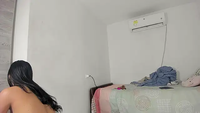 flor herrera01 online show from March 2025 03:32:01 AM