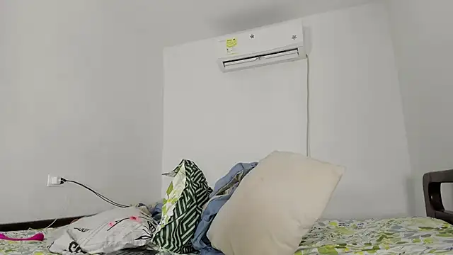 flor herrera01 online show from March 2025 08:51:01 AM