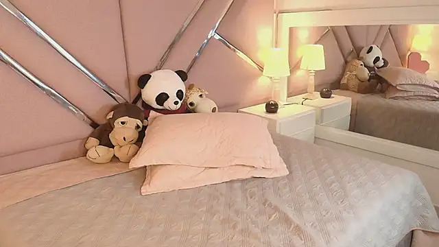 Emilybennett  online show from March 2025 11:50:02 PM