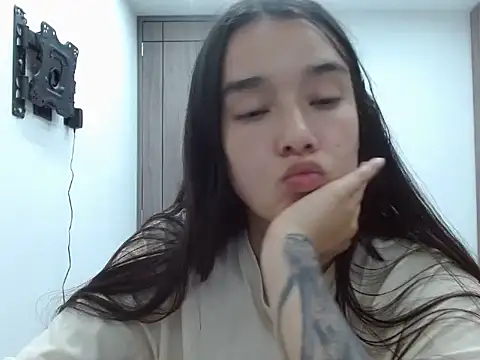  luna 777 online show from April 2026 02:27:02 AM