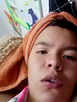 krolay16 online show from February 2025 09:59:01 PM