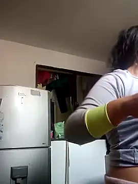 krolay16 online show from March 2025 06:29:02 PM