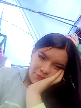 krolay16 online show from October 2025 04:18:01 PM