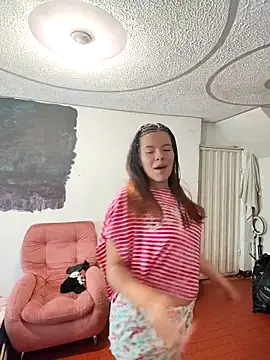 krolay16 online show from October 2025 06:07:02 PM