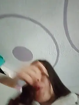 krolay16 online show from November 2025 02:50:01 PM