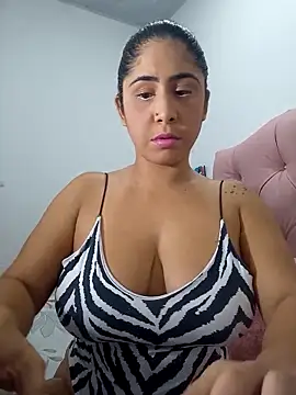 Lilith 30 online show from December 2025 09:43:01 PM