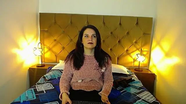 Snapshot of laura_hotties chatting on March 2025 12:43:02 PM laura hotties online show from March 2025 12:43:02 PM