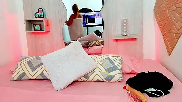 ZaraRousse online show from September 2025 03:06:02 AM