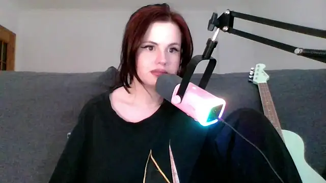 Della Ideal online show from March 2025 05:39:02 PM