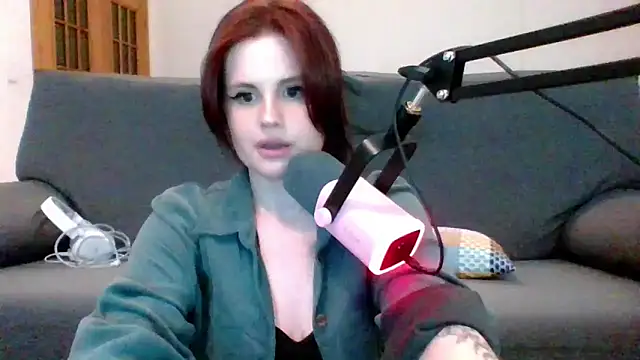 Della Ideal online show from March 2025 09:14:02 PM