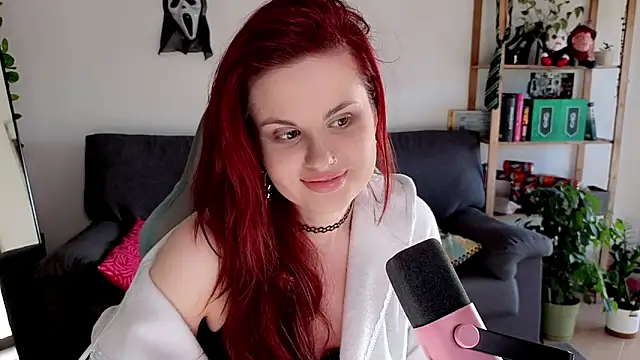 Della Ideal online show from December 2025 09:14:01 AM