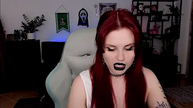 Della Ideal online show from February 2026 06:39:02 PM