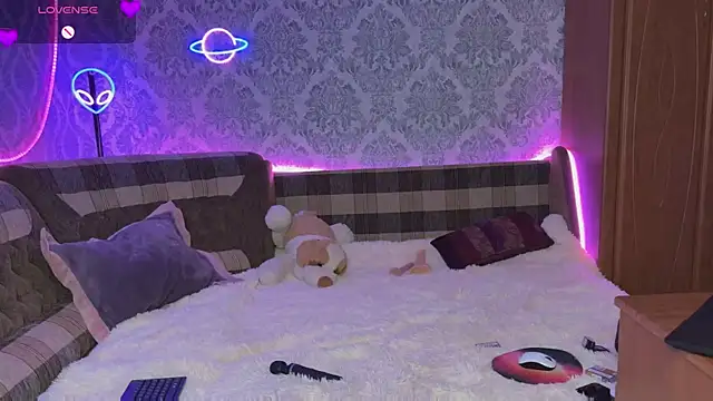 Velvettouch  online show from March 2025 03:04:01 AM