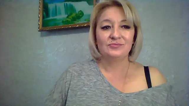 ArielXLoveresss online show from October 2025 08:15:02 AM