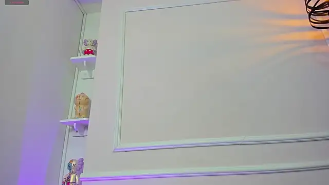 DaphneGlas online show from March 2025 11:23:02 PM