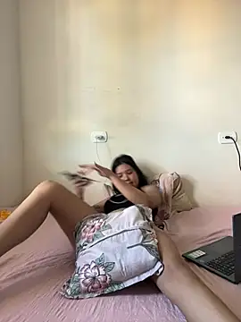 KiaraCut online show from May 2026 06:59:01 PM