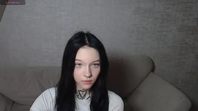 mefwhore online show from March 2025 06:50:01 PM