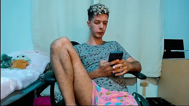 blondetwink online show from February 2025 12:41:01 AM