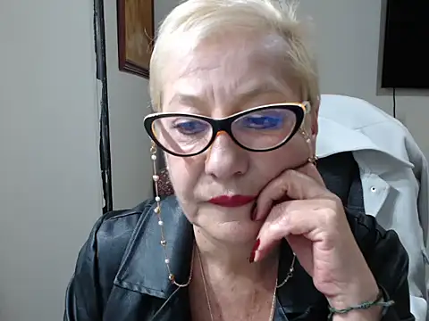 MisteriosaX online show from October 2025 09:26:02 PM