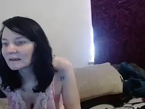 Hotmodel1984 online show from January 2025 05:49:01 PM