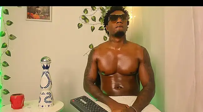 LOGAN DRAKE online show from March 2025 06:46:01 AM