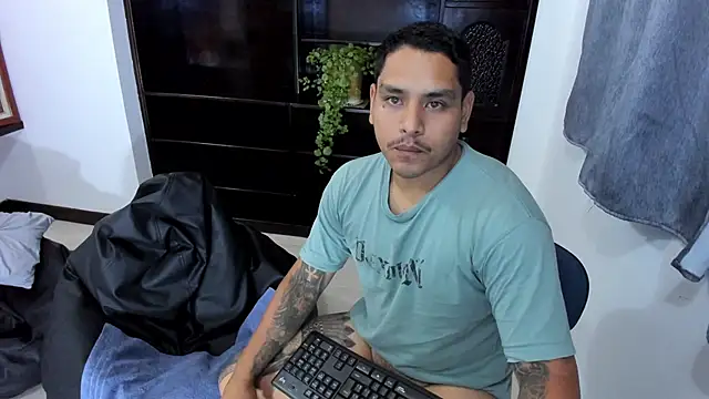 maxflurry  online show from March 2025 06:43:02 AM