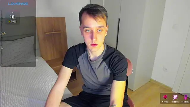 Snapshot of your_super_hero chatting on February 2025 02:36:01 PM your super hero online show from February 2025 02:36:01 PM