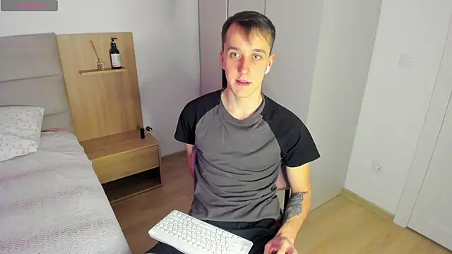 Snapshot of your_super_hero chatting on February 2025 08:28:02 AM your super hero online show from February 2025 08:28:02 AM