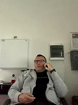 Mike8523 online show from September 2025 04:29:01 AM