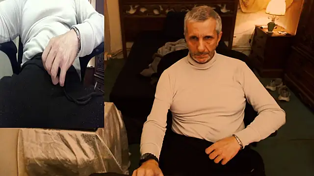 maxdaddy690 online show from October 2025 09:48:02 PM