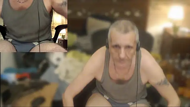 Snapshot of maxdaddy690 chatting on July 2026 10:25:02 PM maxdaddy690 online show from July 2026 10:25:02 PM