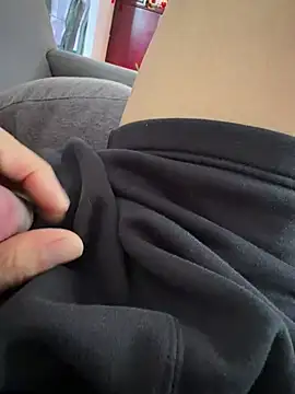 Tuyen8679 online show from February 2026 11:47:02 PM