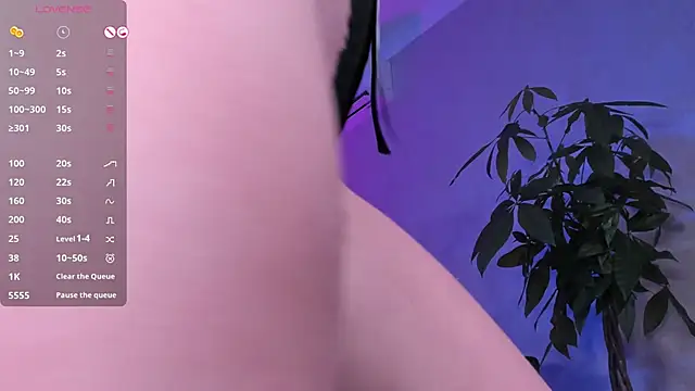 CutiePie69   online show from September 2025 07:50:02 PM