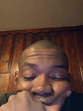 YODAPESOS online show from February 2026 11:17:01 PM