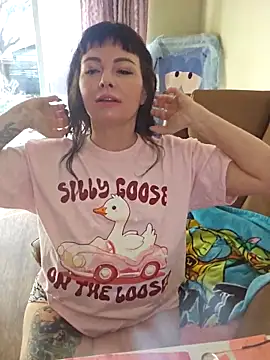 NaughtyLittleVeteran online show from February 2025 01:47:02 PM