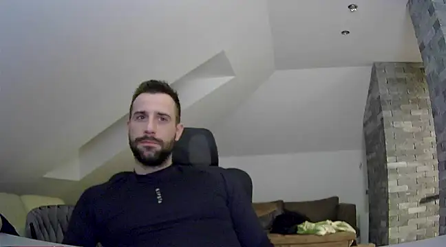 gryzoon online show from March 2025 06:23:02 PM