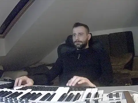 gryzoon online show from January 2026 12:12:02 AM