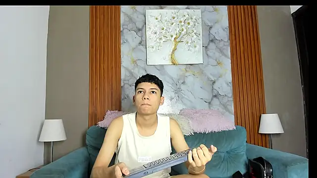 KING OFF BOYS online show from July 2026 01:20:01 PM