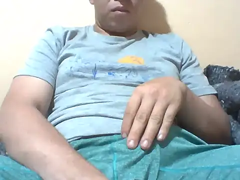 fabian699 online show from November 2025 04:00:02 AM