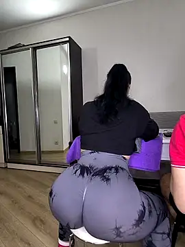 Snapshot of _KissMyAss_ chatting on February 2026 06:39:01 PM KissMyAss online show from February 2026 06:39:01 PM