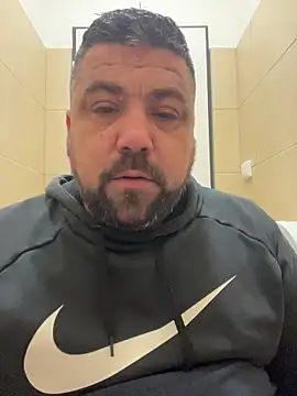 Alexander18edd online show from February 2026 06:50:01 AM