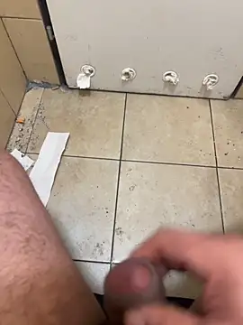 Alexander18edd online show from February 2026 07:25:01 AM