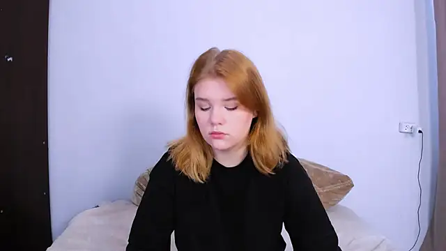 LaseyMoon online show from September 2025 01:27:01 AM