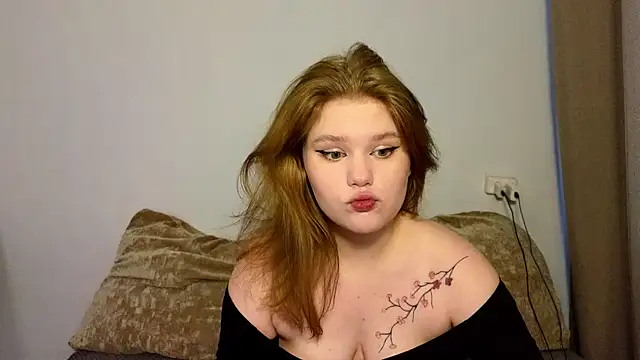 LaseyMoon online show from March 2026 06:04:02 AM