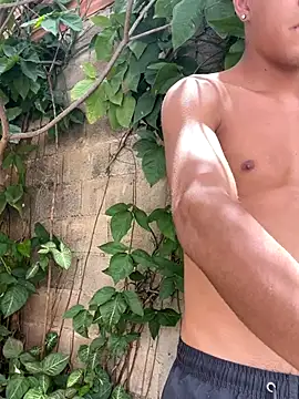 twinks 28 online show from October 2025 04:51:02 PM